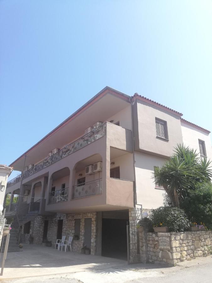 Christopher Apartments Afytos Luaran gambar